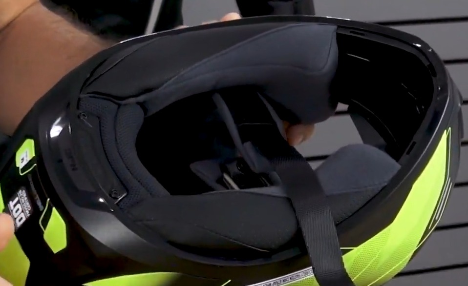 HJC i10 Helmet interior